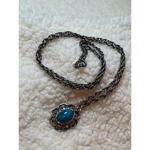 Vintage Look Silver Tone teal Inlayed Bead Filagree Pendant Chain Link Necklace